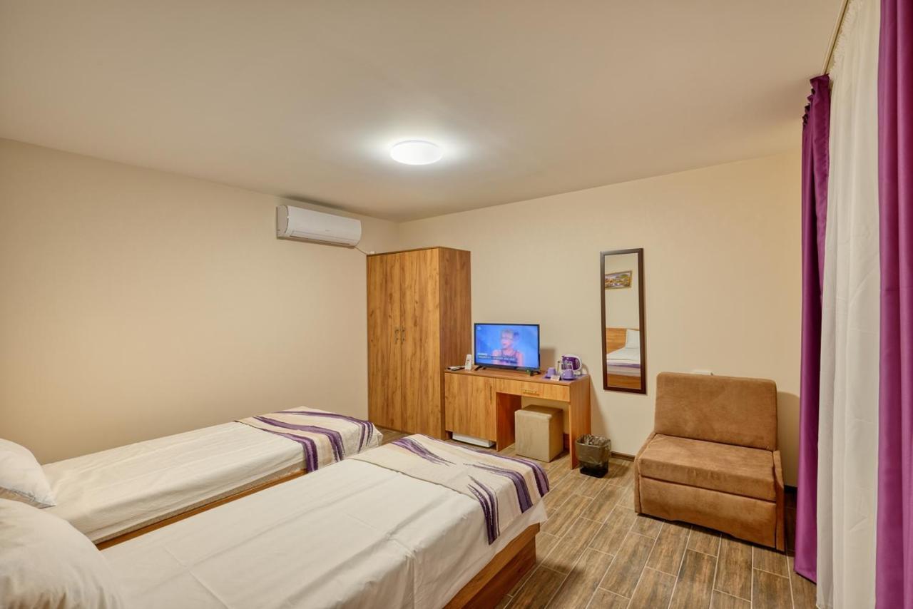 Hotel Комплекс Колонада Hisarya Esterno foto