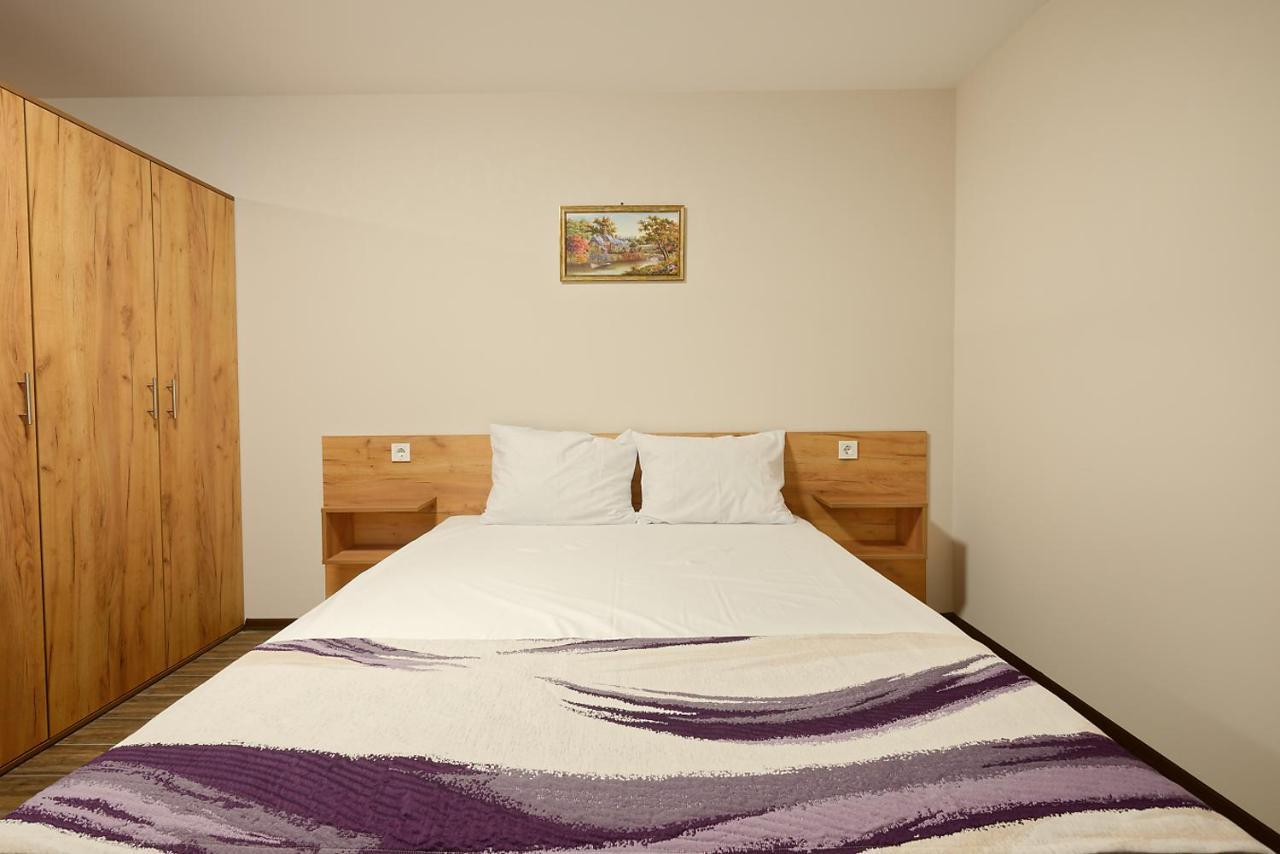 Hotel Комплекс Колонада Hisarya Esterno foto