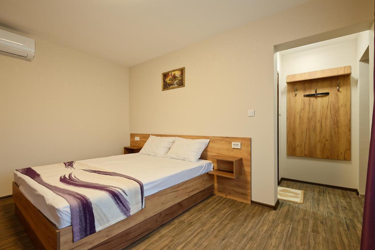 Hotel Комплекс Колонада Hisarya Esterno foto