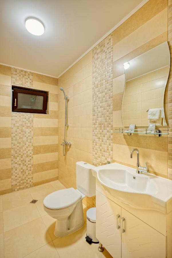 Hotel Комплекс Колонада Hisarya Esterno foto