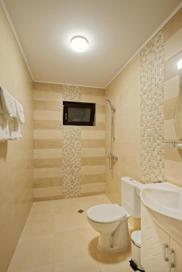 Hotel Комплекс Колонада Hisarya Esterno foto