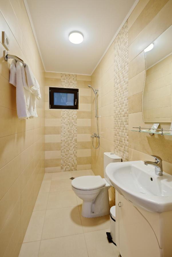 Hotel Комплекс Колонада Hisarya Esterno foto