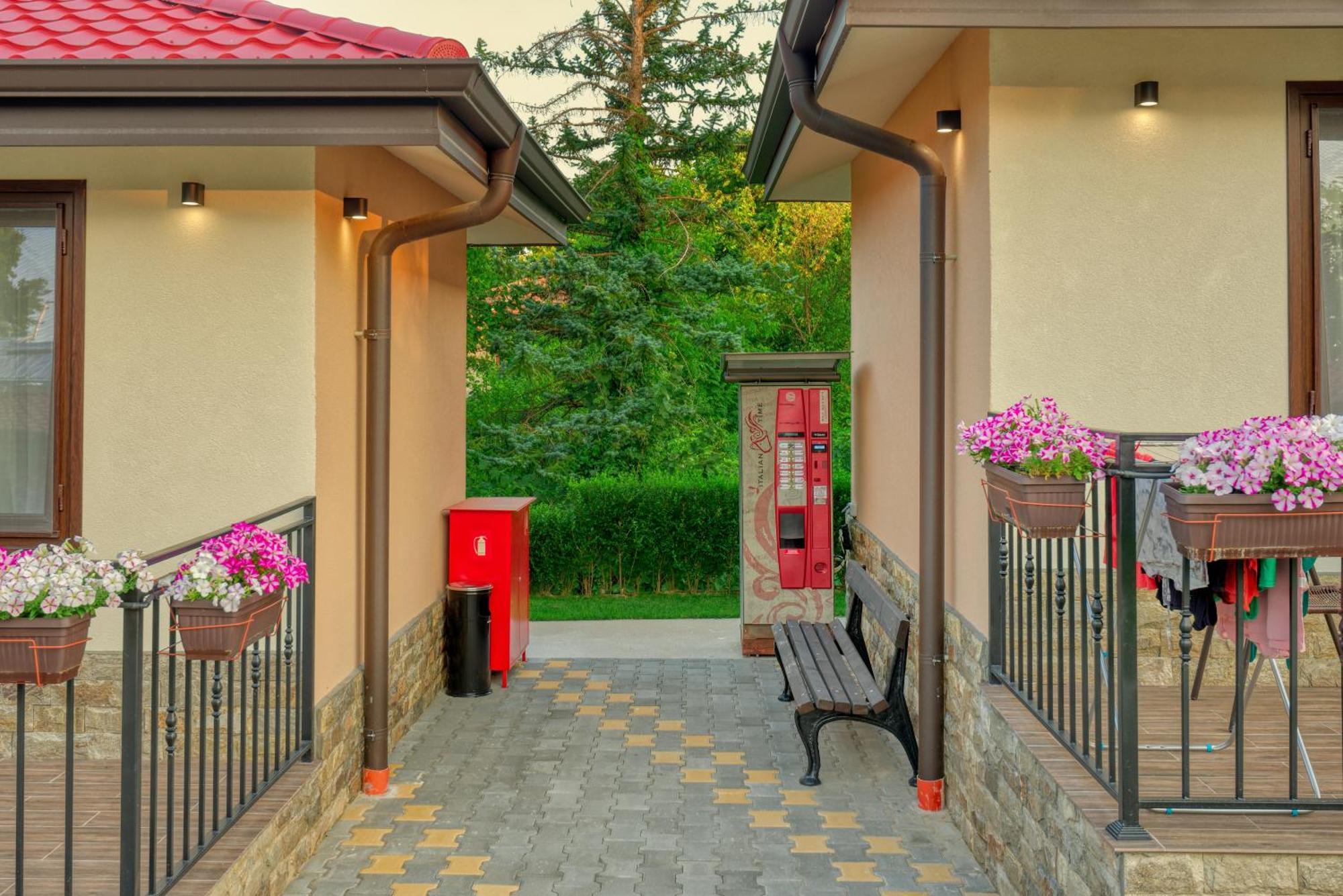 Hotel Комплекс Колонада Hisarya Esterno foto